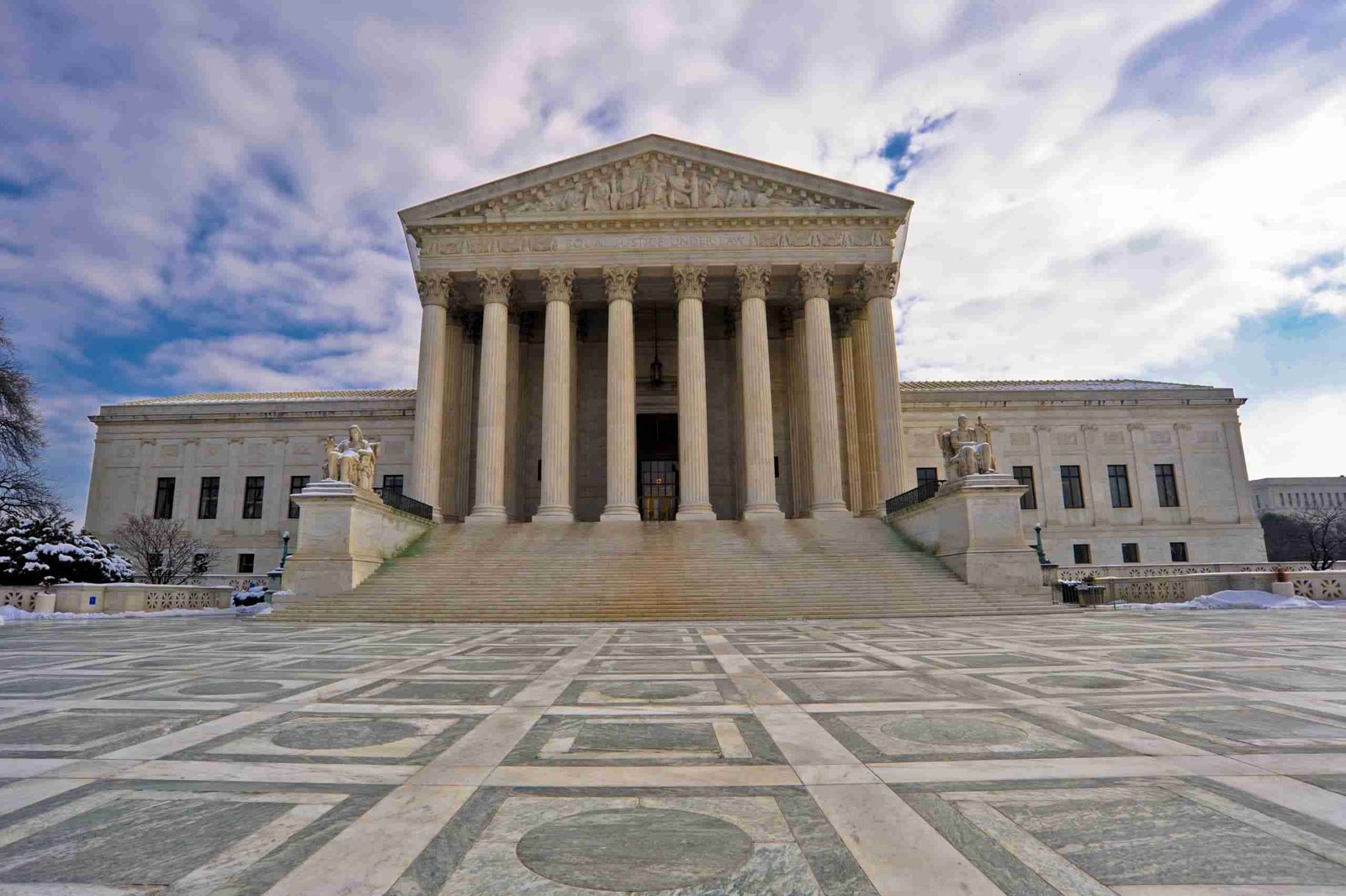 U.S. Appeals Court Declares Obama Individual Mandate Unconstitutional 1 Court