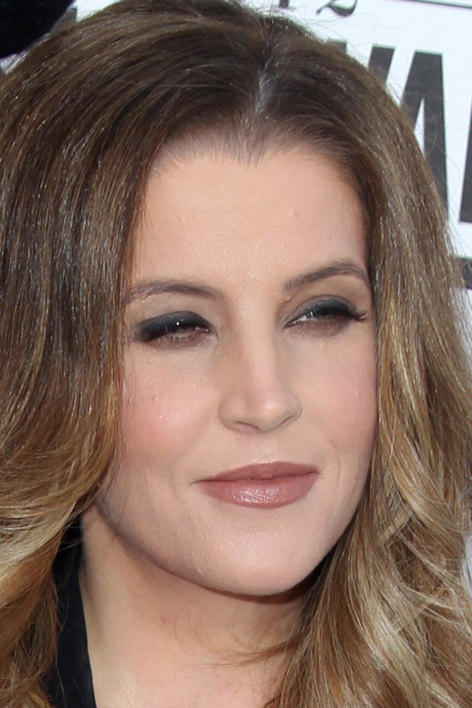 Arrives at the 2012 Billboard Awards